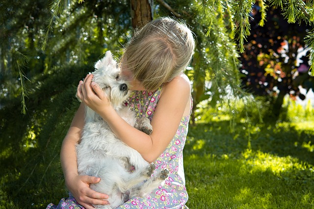 child loves her dog