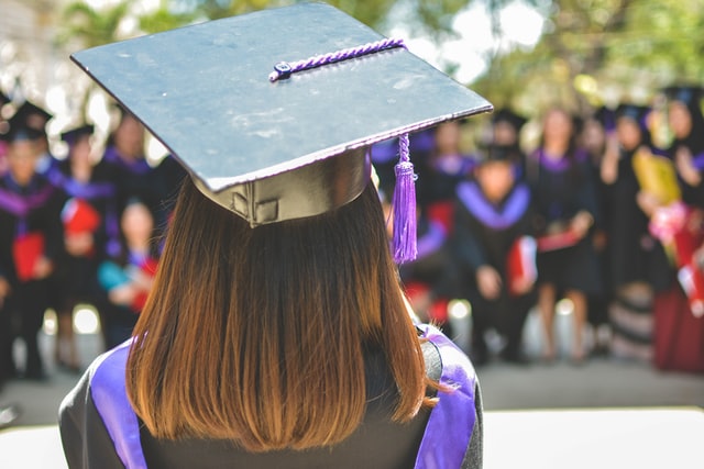 college degree isn't necessary to be a dog groomer